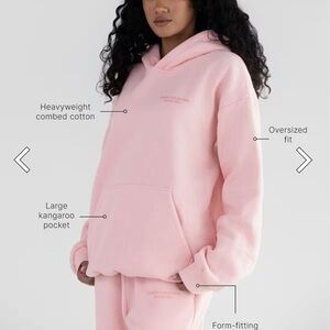 Comfrt Pastel Hoodie (size Large)